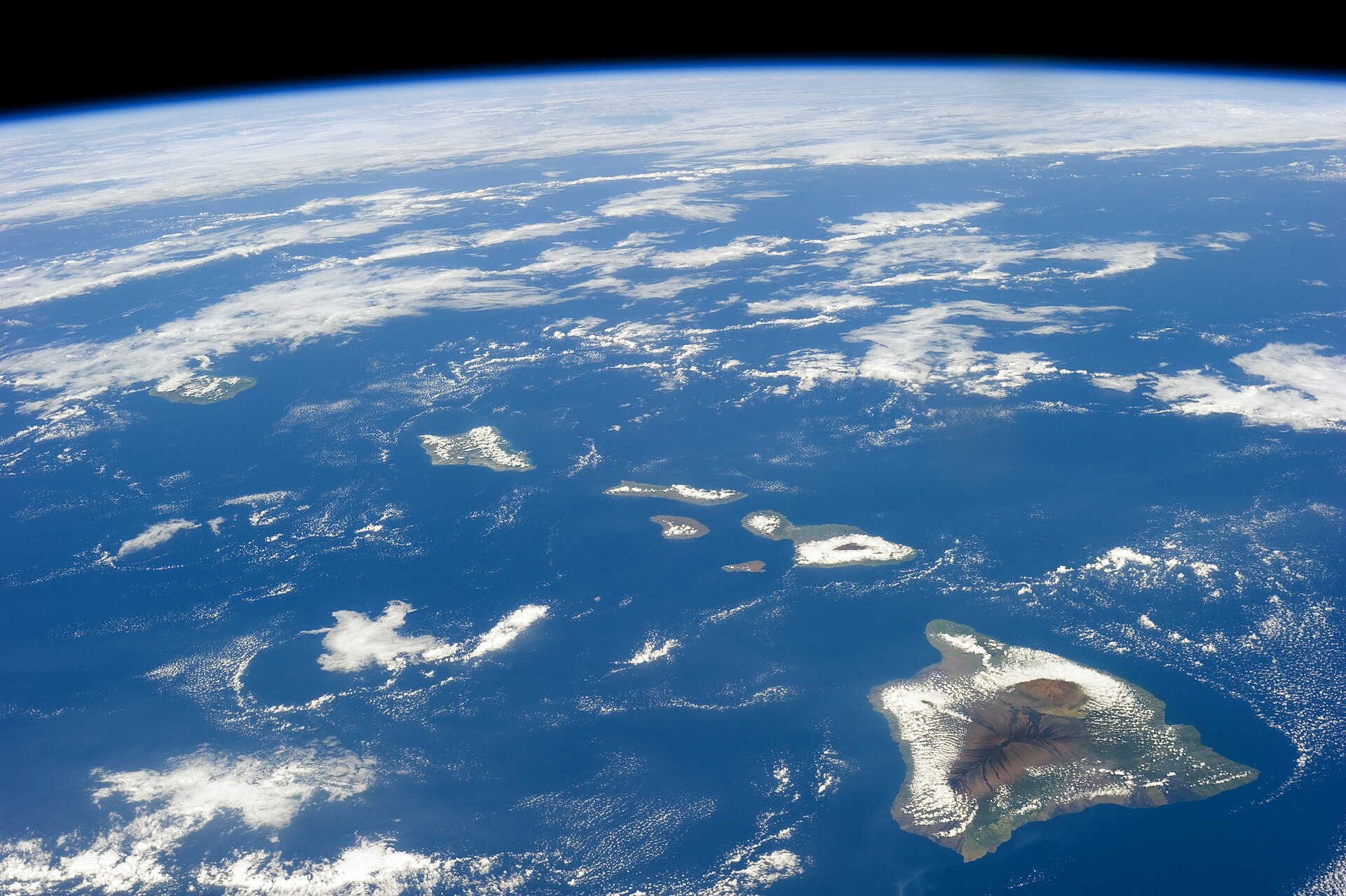 ISS 38 Hawaiian Island chain