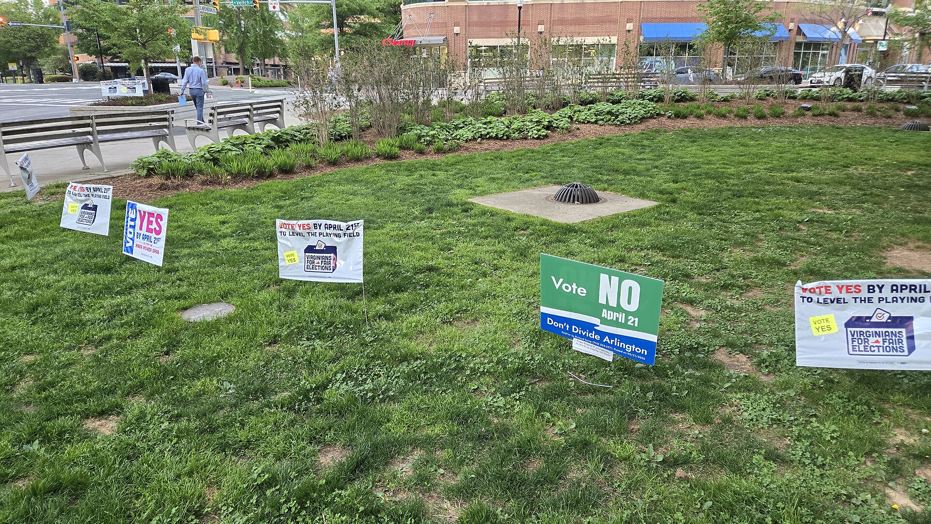 Virginia Redistricting Campaign Signs in Arlington County
