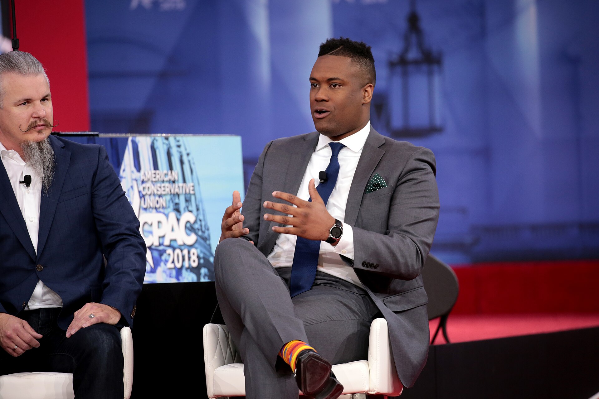 Lawrence Jones (40465980261)