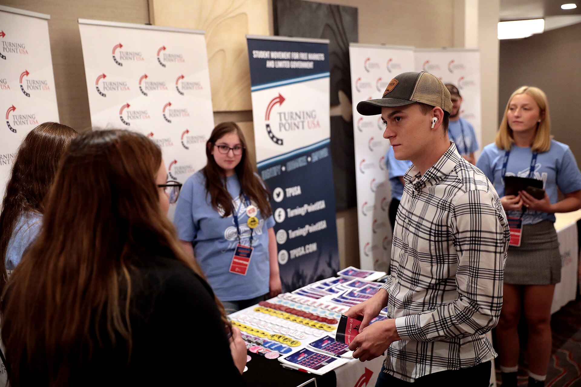 Turning Point USA supporters (51688665120)