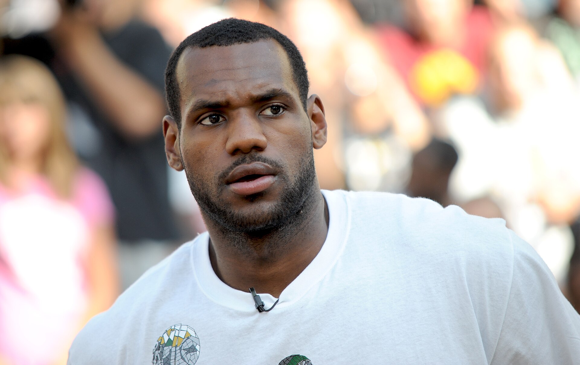 LeBron James Paris 2009