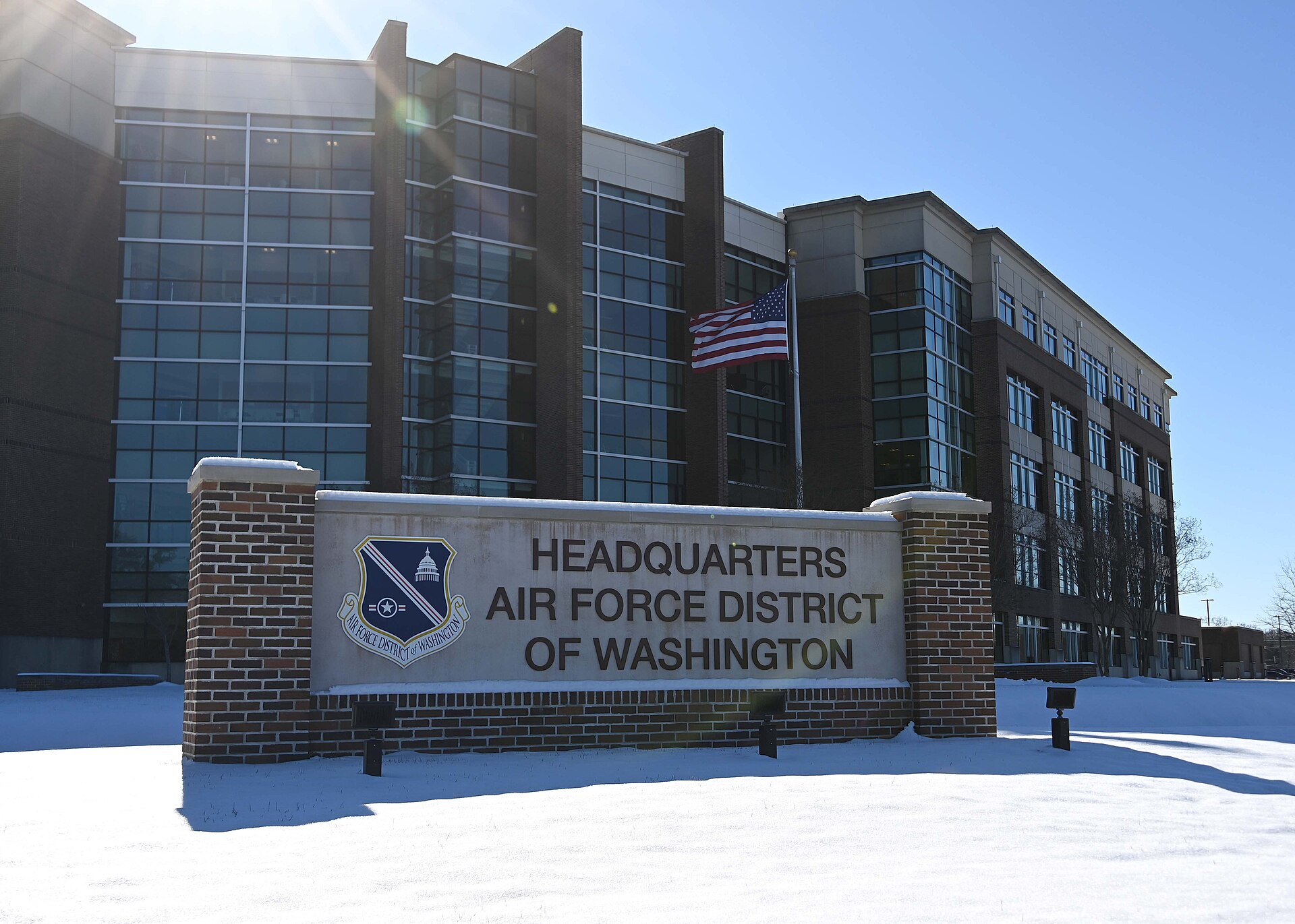 Snow falls at Joint Base Andrews (8236460)