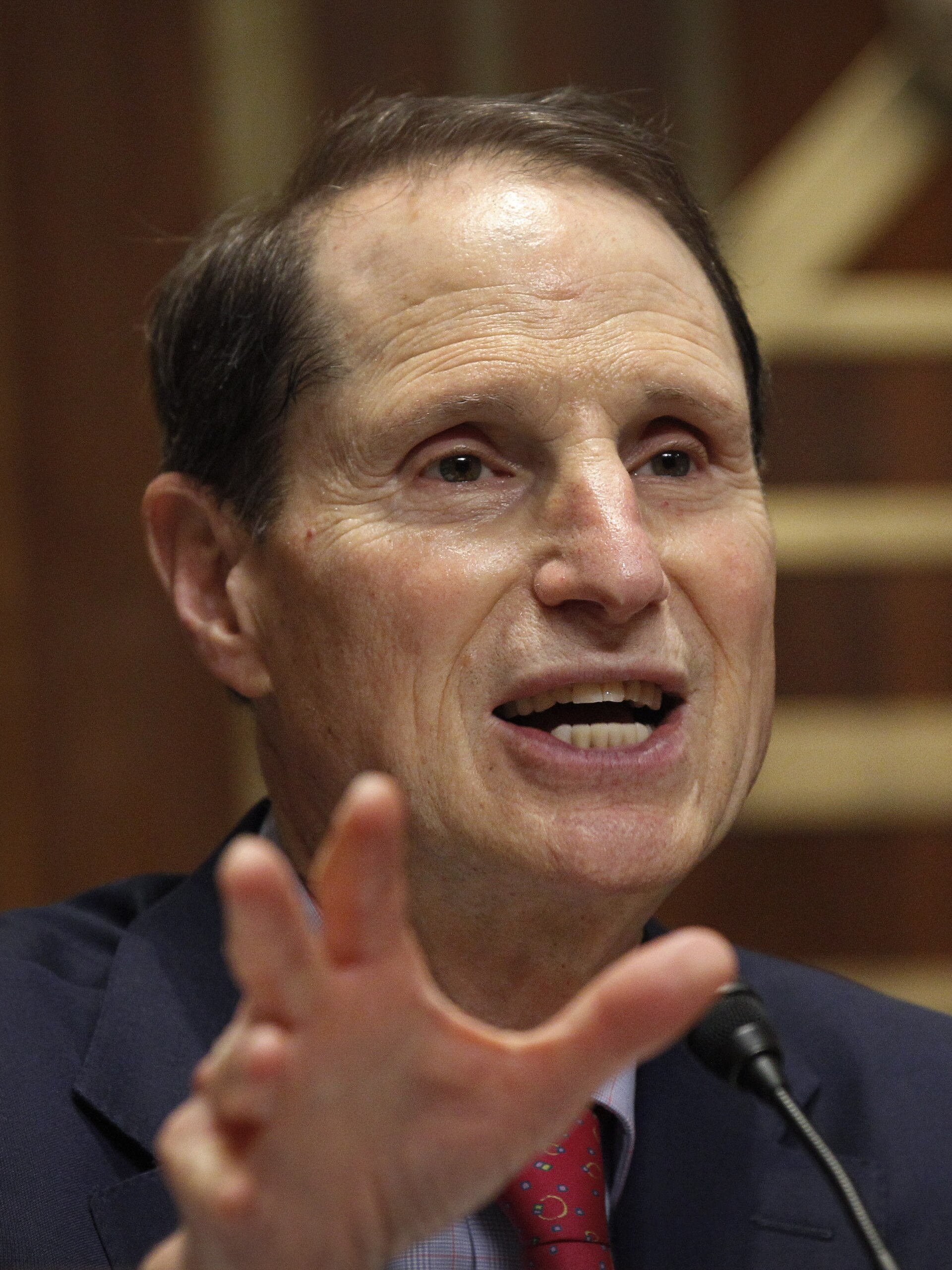 Senator Ron Wyden during a Senate Finance Committee hearing in 2016 (cropped)