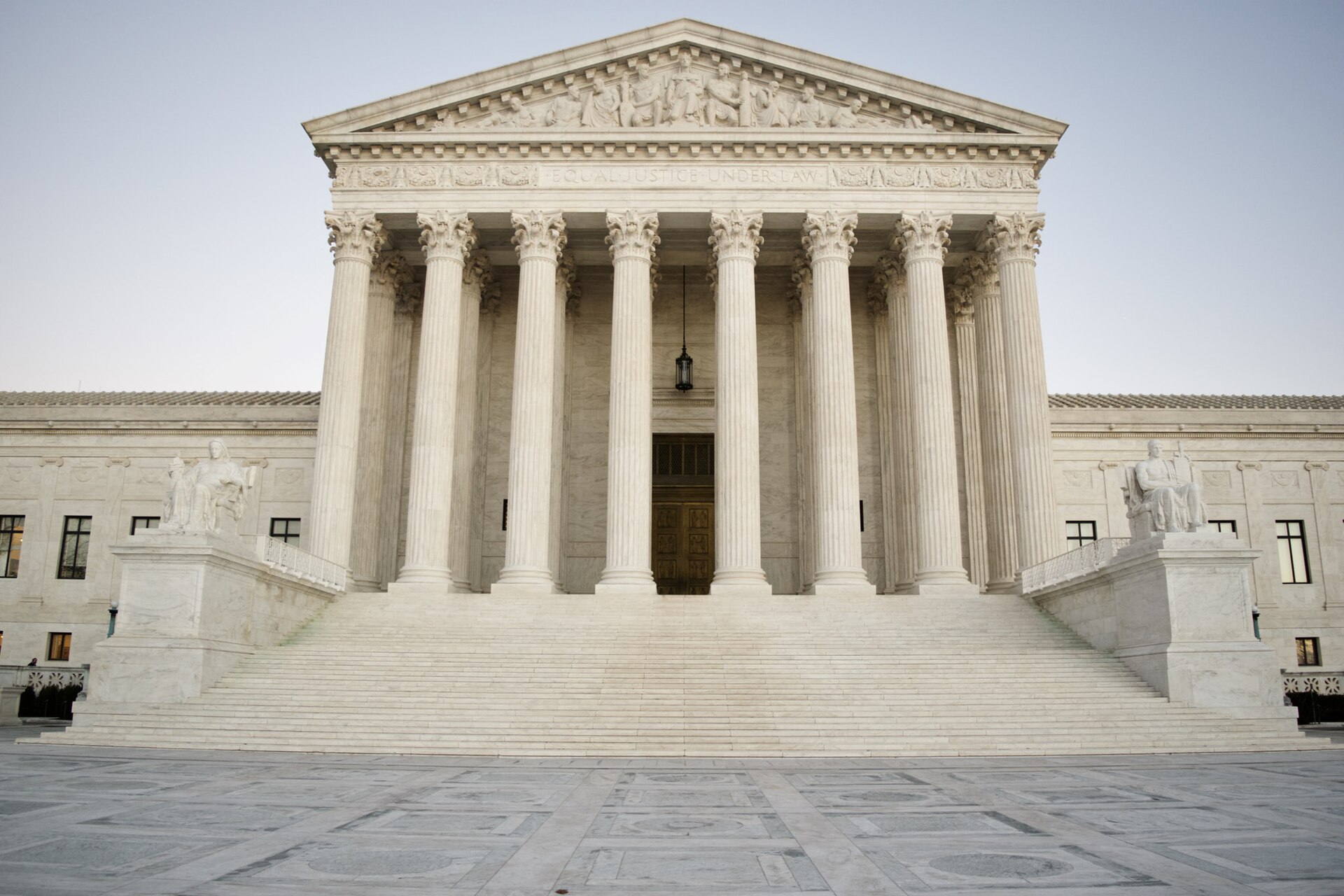 Supreme Court Of The United States (193413861)