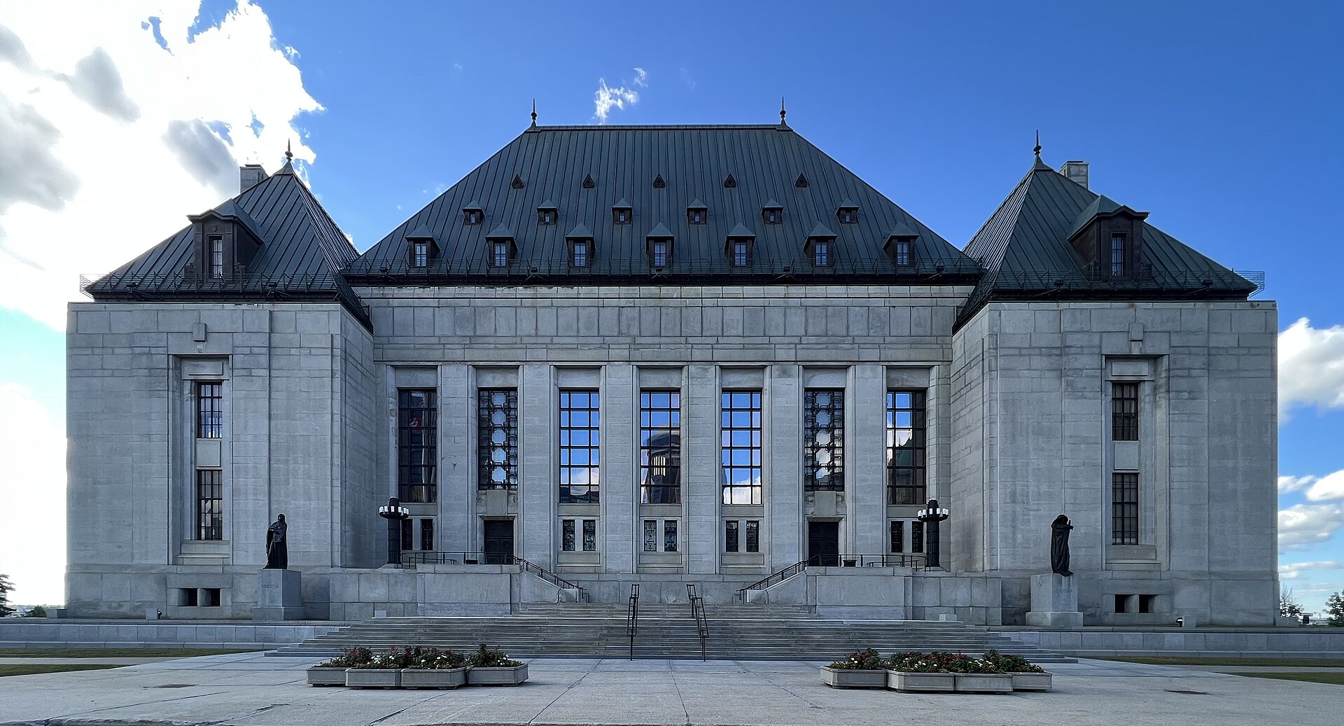 Supreme Court of Canada Facade