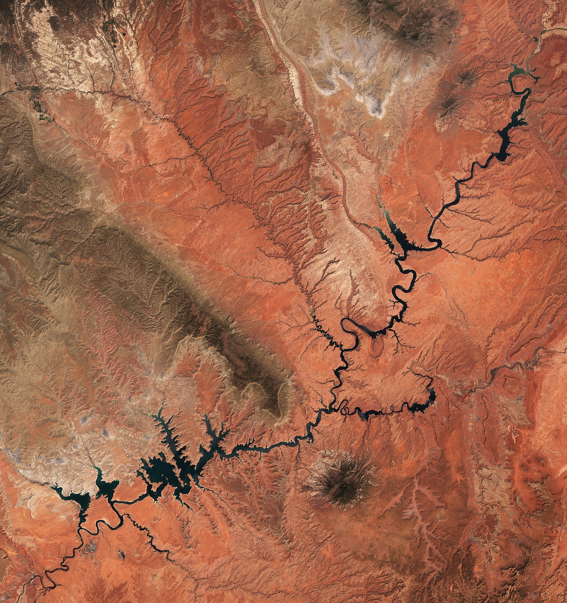 Lake Powell by Sentinel 2