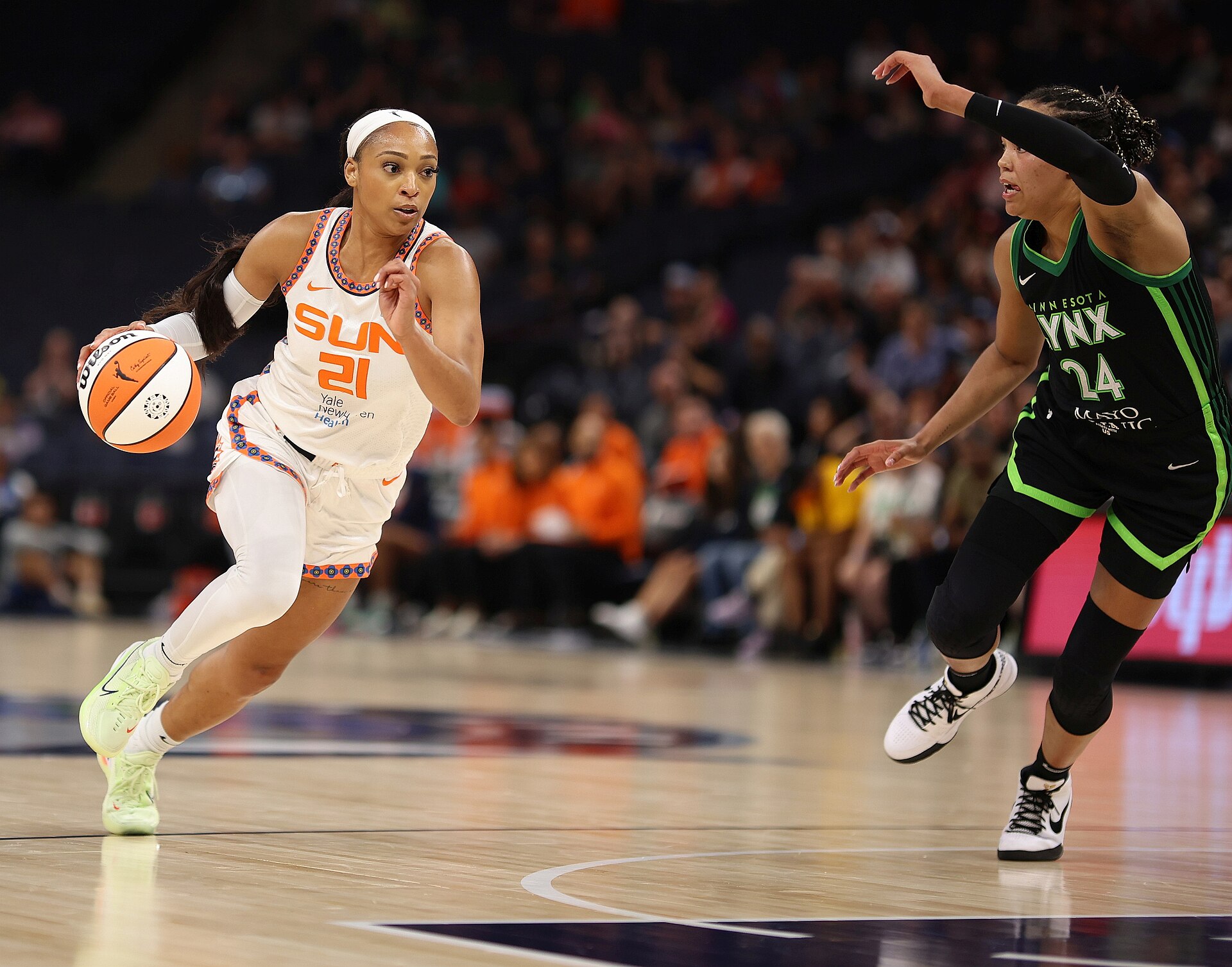 DiJonai Carrington (52947107733)