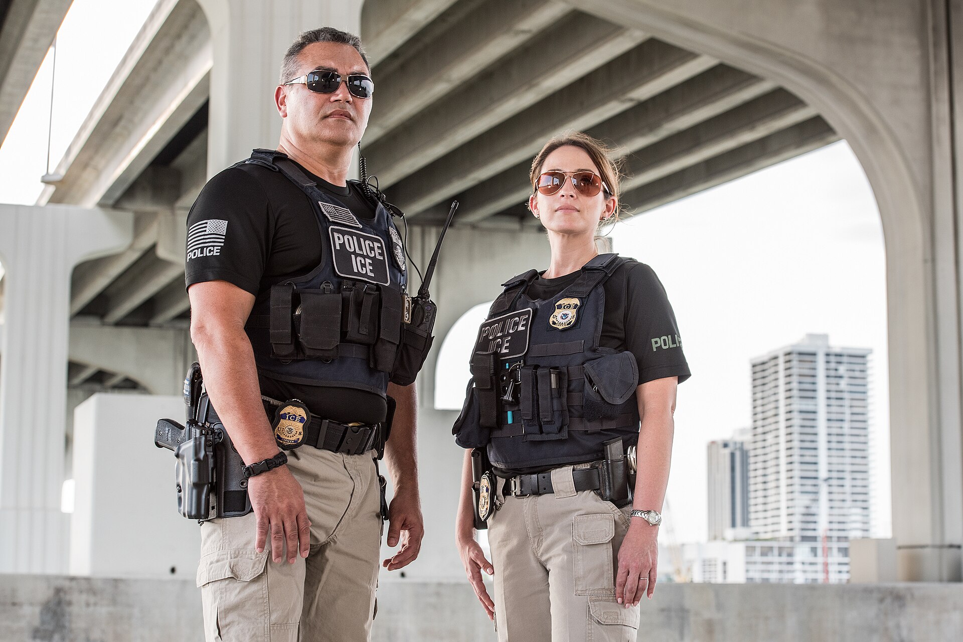 ICE ERO officers pose for a photo in Miami, Florida (50044149848)