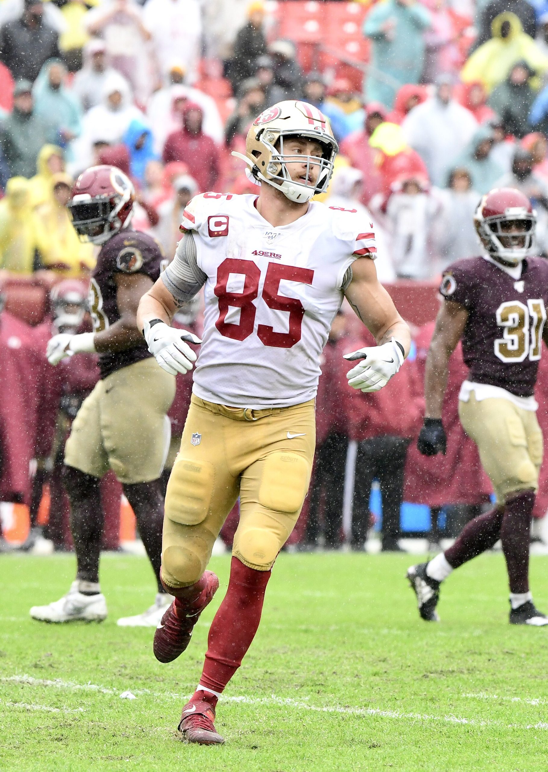 49ers at Redskins 2019, George Kittle (48933294286)