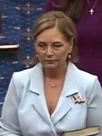 Darline Graham swear in (cropped)