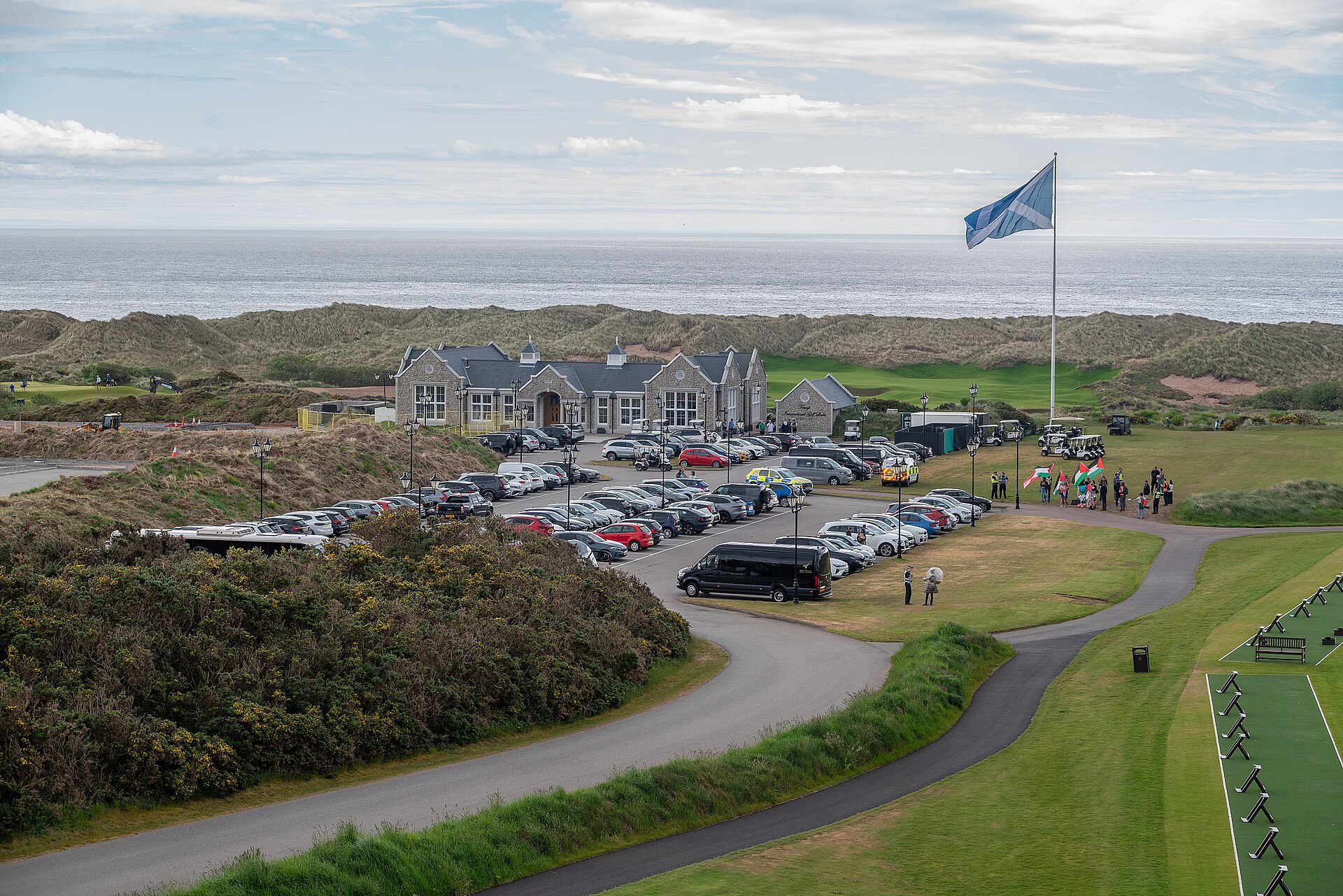 Trump International Golf Links Scotland clubhouse geograph.org.uk 8332948